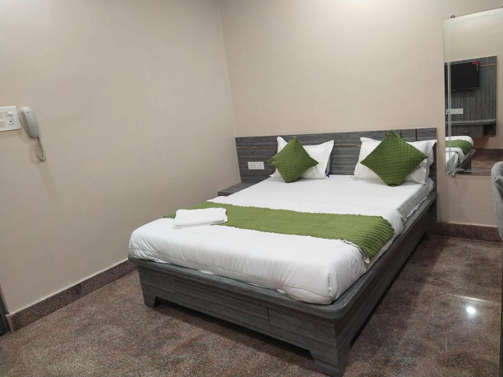 Hotel Utsav Palace Kanpur Ngoại thất bức ảnh