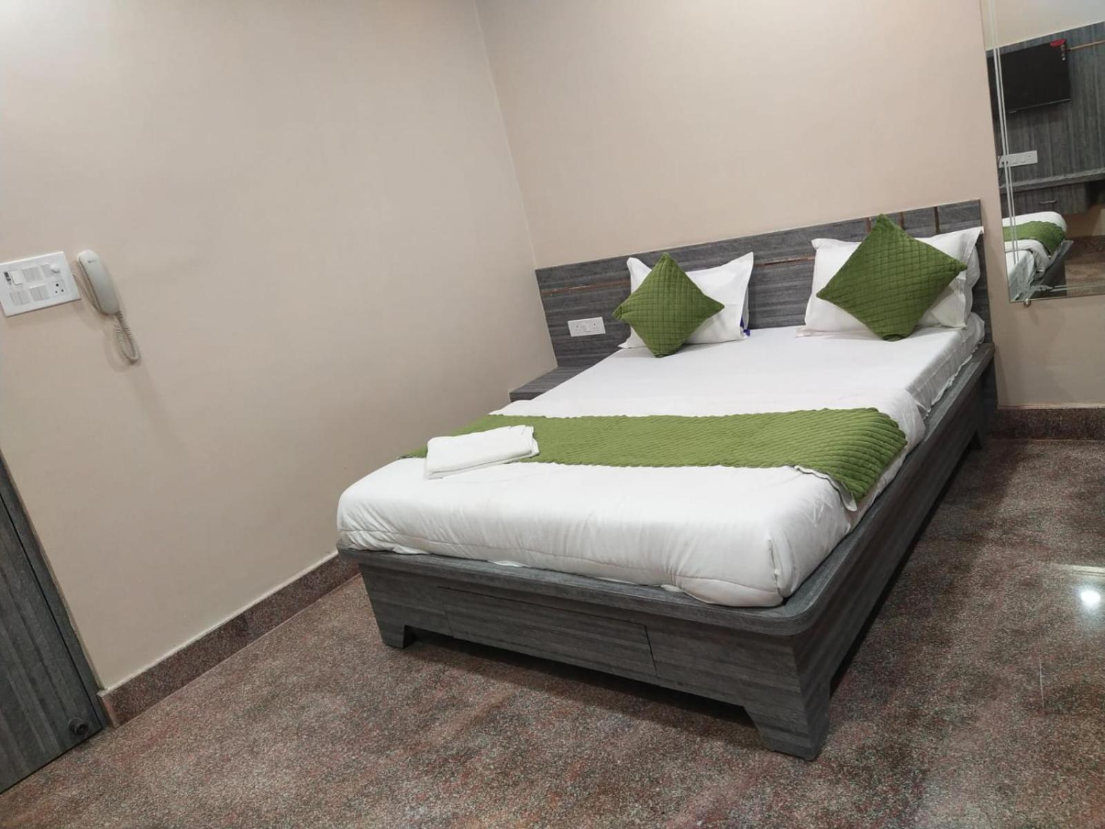 Hotel Utsav Palace Kanpur Ngoại thất bức ảnh