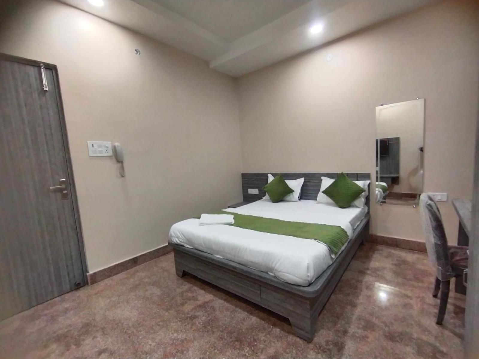 Hotel Utsav Palace Kanpur Ngoại thất bức ảnh